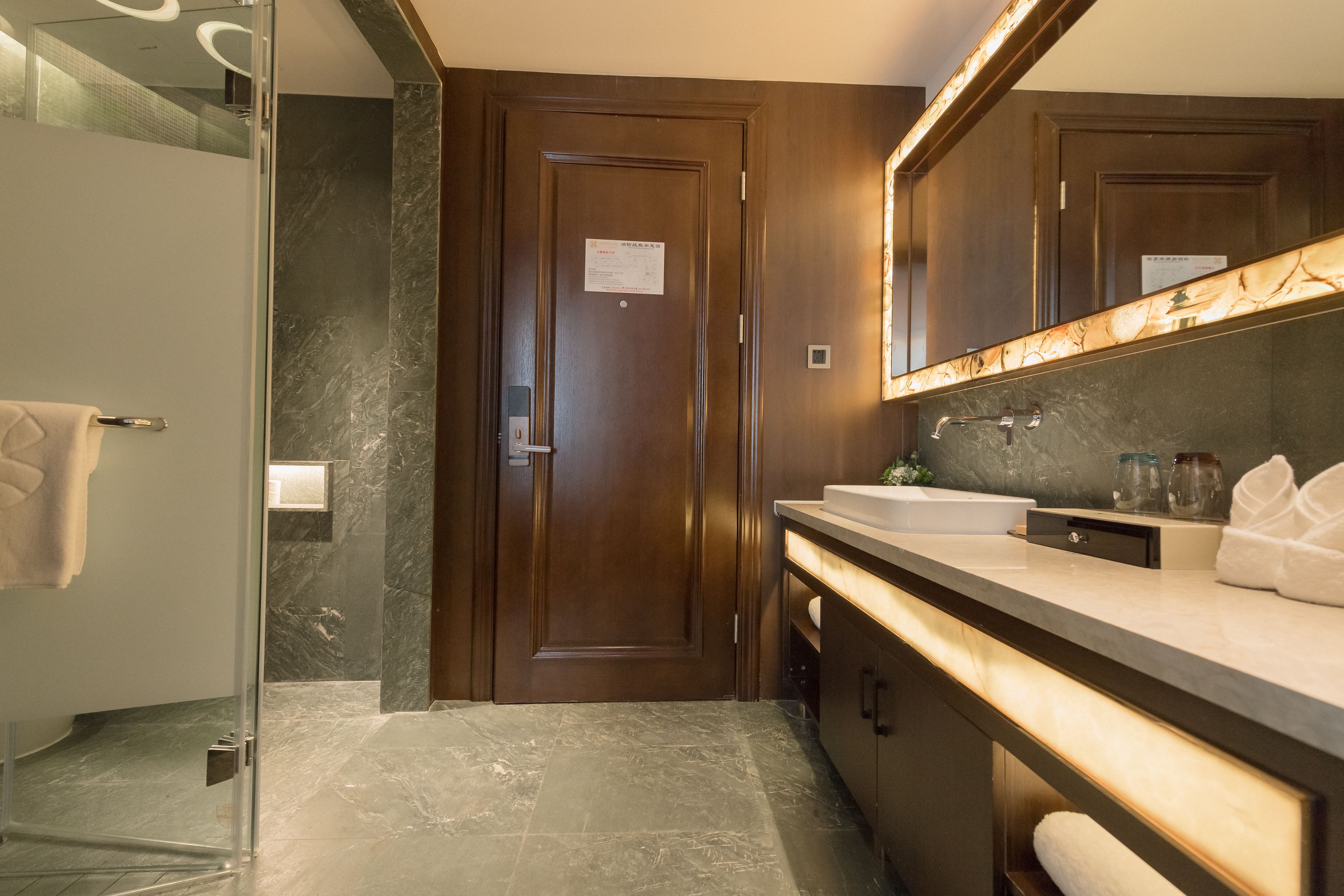 shower, free toiletries, hair dryer, slippers