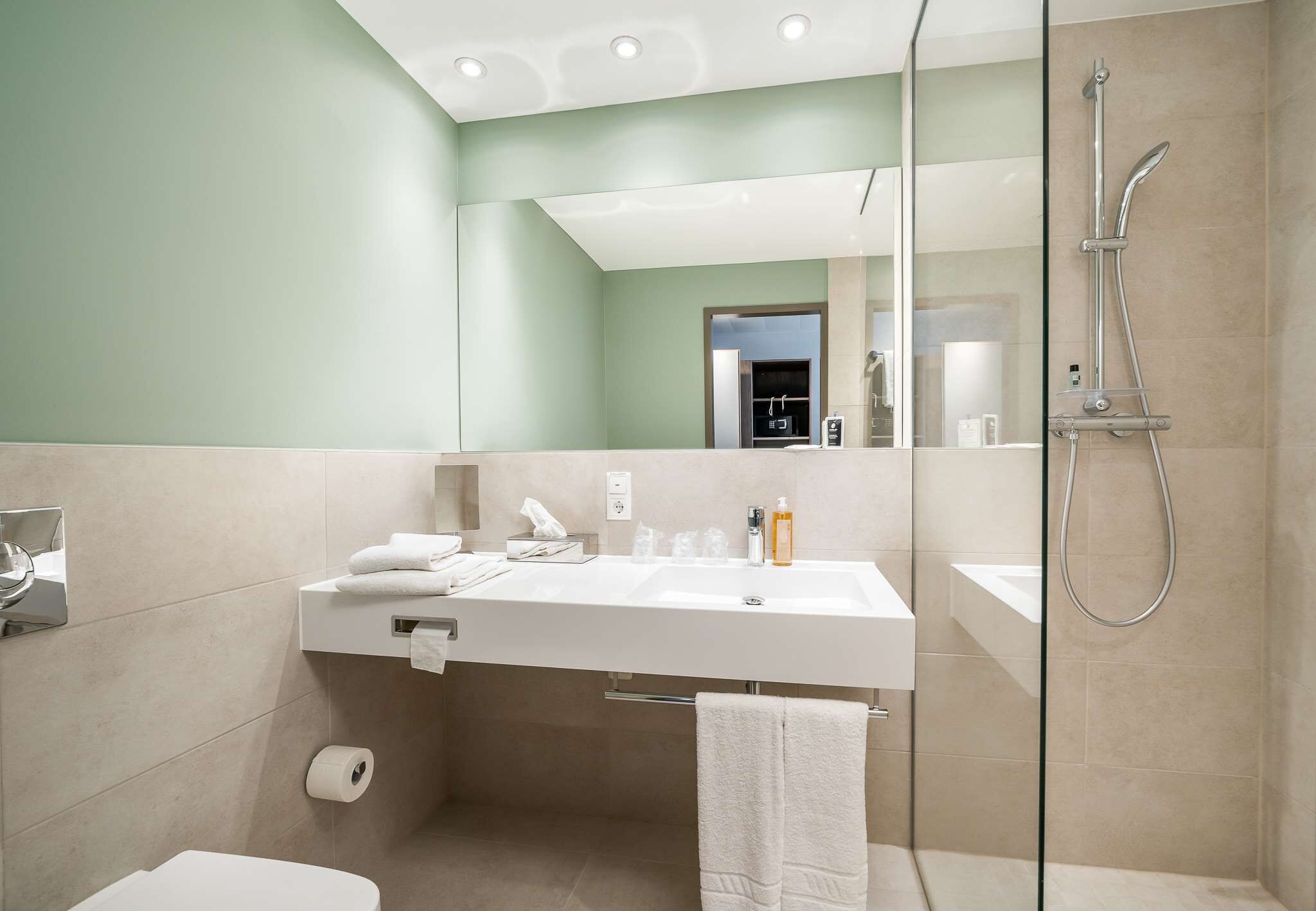 shower, eco-friendly toiletries, hair dryer, heated floors