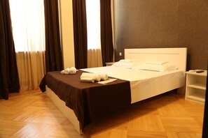 Quarto casal básico | Wi-Fi de cortesia