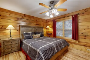 3 habitaciones, tabla de planchar con plancha, internet y ropa de cama 