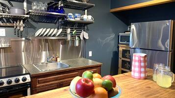 冰箱、微波炉、炉灶、茶具/咖啡用具