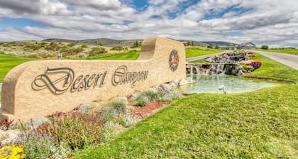 Golf course condo with furnished patio - walk to dining