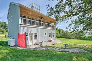 Exterior - Entire home /Vintage  modern , new home, frontage on Lower Mason Pond (Belfast)