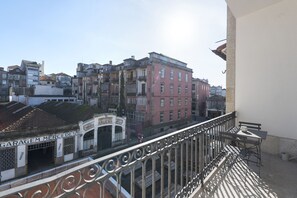 Design Apartment, 1 Bedroom, Balcony (Sá da Bandeira 2 Back) | Balcony view - Tripas-Coração, Sá da Bandeira Apartments (Porto)