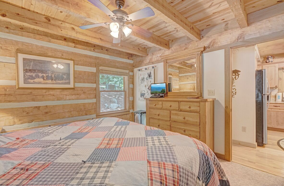 2 間睡房、熨斗/熨衫板、上網、床單