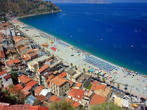 Sun loungers, beach umbrellas - Bed and breakfast Lagiocosa (Reggio Calabria)