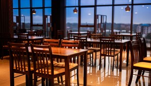 Frokostbuffé hver dag (USD 10 per person)