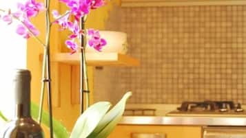 Apartment, 1 Bedroom | Private kitchen | Full-sized fridge, oven, stovetop, dishwasher