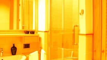 Apartment, 1 Bedroom | Bathroom | Shower, rainfall showerhead, hair dryer, bidet
