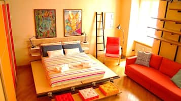 Apartment, 1 Bedroom | 1 bedroom, desk, iron/ironing board, free WiFi