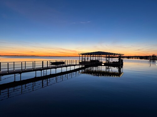 "Whitetail Cove" Upea Waterfront Home Buchanan-järvellä