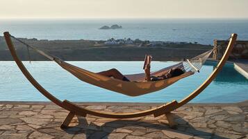 Signature Suite, Private Pool | Egyptian cotton sheets, premium bedding, down comforters, pillowtop beds