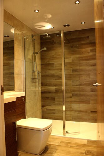 Lowfield Apartment