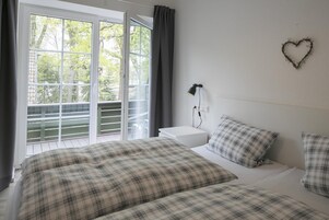 Deluxe-Apartment, eigenes Bad, Seeblick