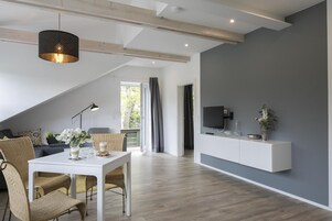 Deluxe-Apartment, eigenes Bad, Seeblick