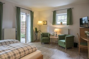 Quarto casal, banheiro privativo