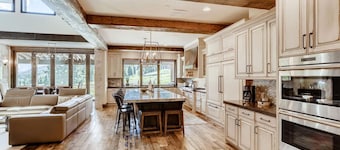 Altitude Adjustment | Luxury at Copper | 7BR Sleeps 26 | Hot Tub & Theater