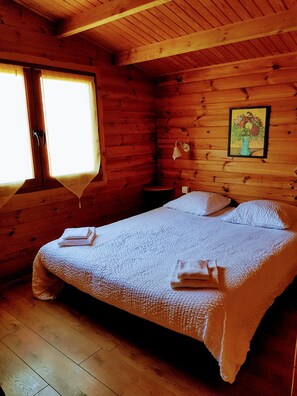 Luxury Chalet, 2 Bedrooms, Non Smoking, Sea View