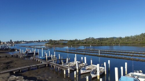 Fairholme 5 - Opposite the Lake!