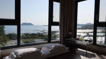 Ondol Room | Premium bedding, memory-foam beds, in-room safe, desk