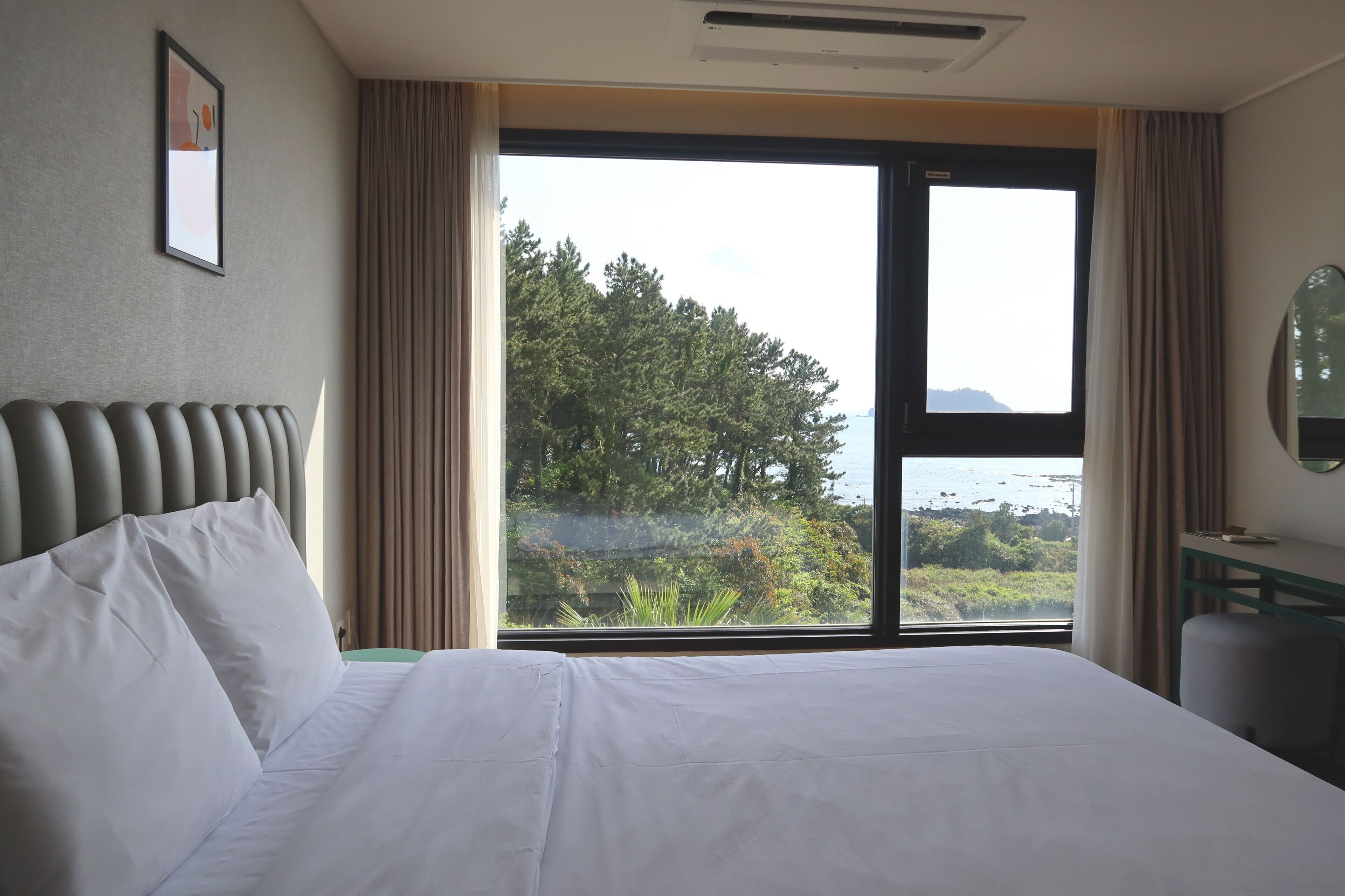 standard double room | premium bedding, memory-foam beds, in-room safe, desk