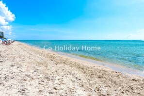 Beach - Beachfront Apt | Hollywood, 10th Floor + Pool (Hollywood)