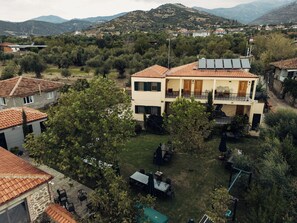 Front of property - Rukim Otel (Odemis)