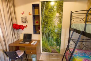 2 Schlafzimmer, Bügeleisen/Bügelbrett, kostenloses WLAN