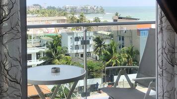 Beach/ocean view