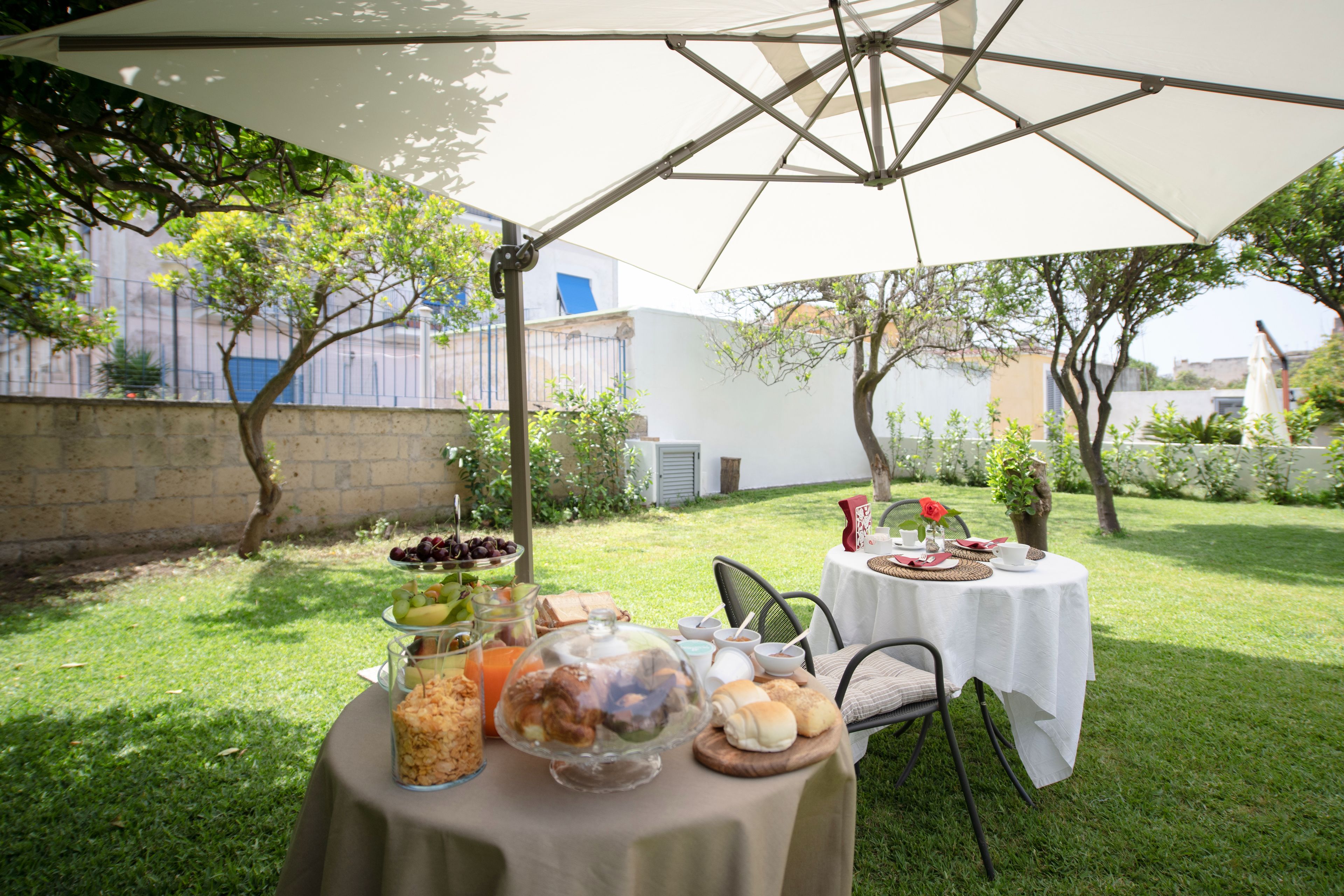 Tägliches inbegriffenes einheimisches Frühstück