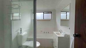 Bathtub