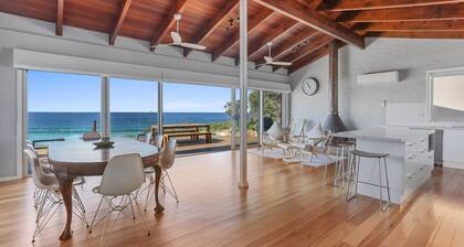 The view - 49 Bunga St- Impressive beachfront home+