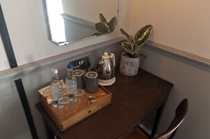 高档床上用品、特色装修、特色家居、办公桌