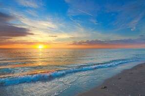 Beach nearby, sun loungers, beach umbrellas, beach towels