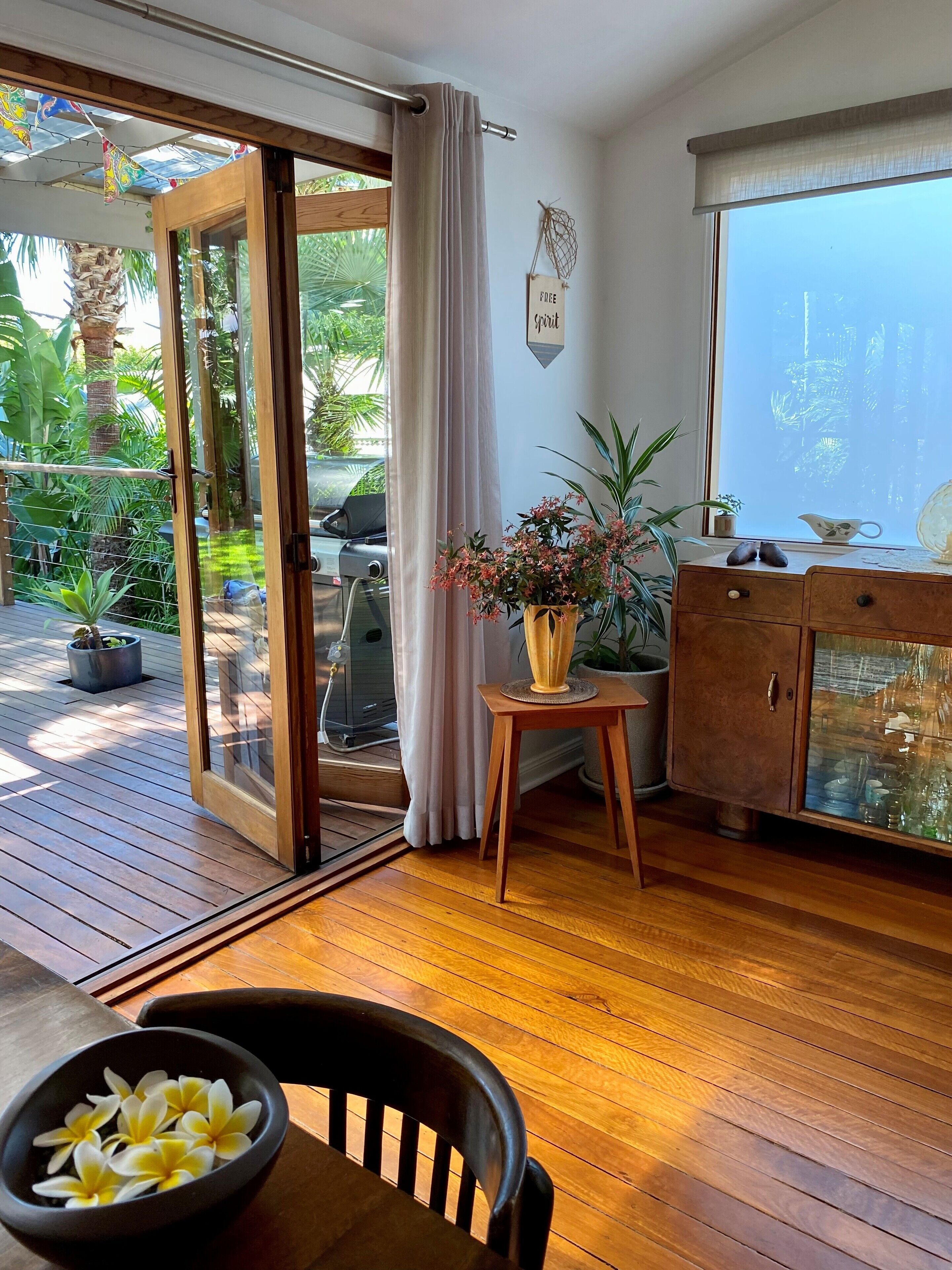 You'll feel at ease in this \"home from home\". — image 3