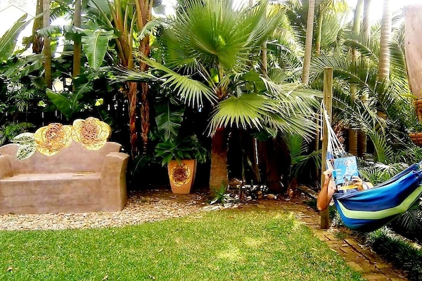 Unwind in the tropical garden