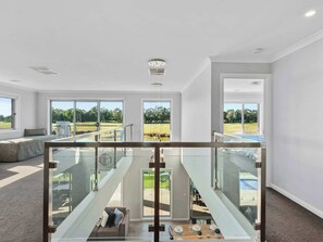 Interior - Lake Resort on Black Bull (Yarrawonga)