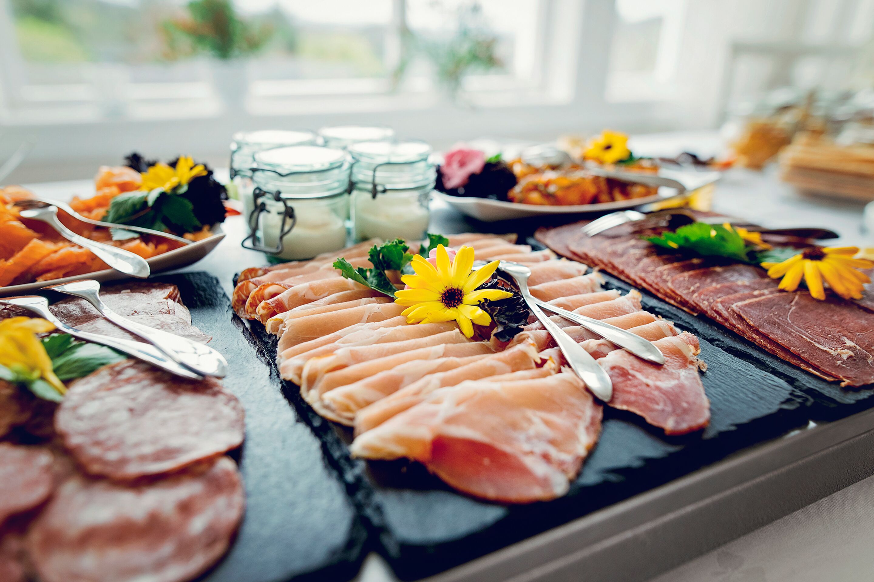 Free daily full breakfast