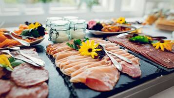 Free daily full breakfast