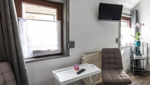 Family Room | Free WiFi, individually decorated, individually furnished, bed sheets - Pension das Lädle (Rothenburg ob der Tauber)