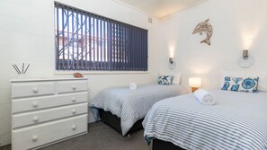 2 bedrooms, bed sheets - Forster Holiday Lodge 4 - Great, Central Location! (Forster)