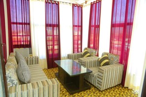 Living area - Welcome Home Apartments (Rishikesh)