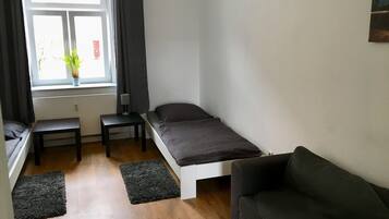 Apartment | 1 bedroom, blackout curtains, free WiFi, bed sheets