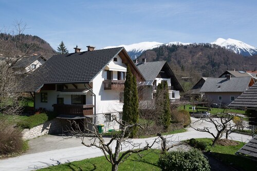 Vacation Home Sofia 2 km air distance from Lake Bled