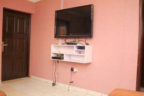 Interior - Awesome Penthouse Room On Admiralty, Lekki 1 (2) (Lekki)