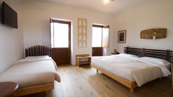 Camera tripla | 1 camera, biancheria da letto di alta qualità, con stile personalizzato