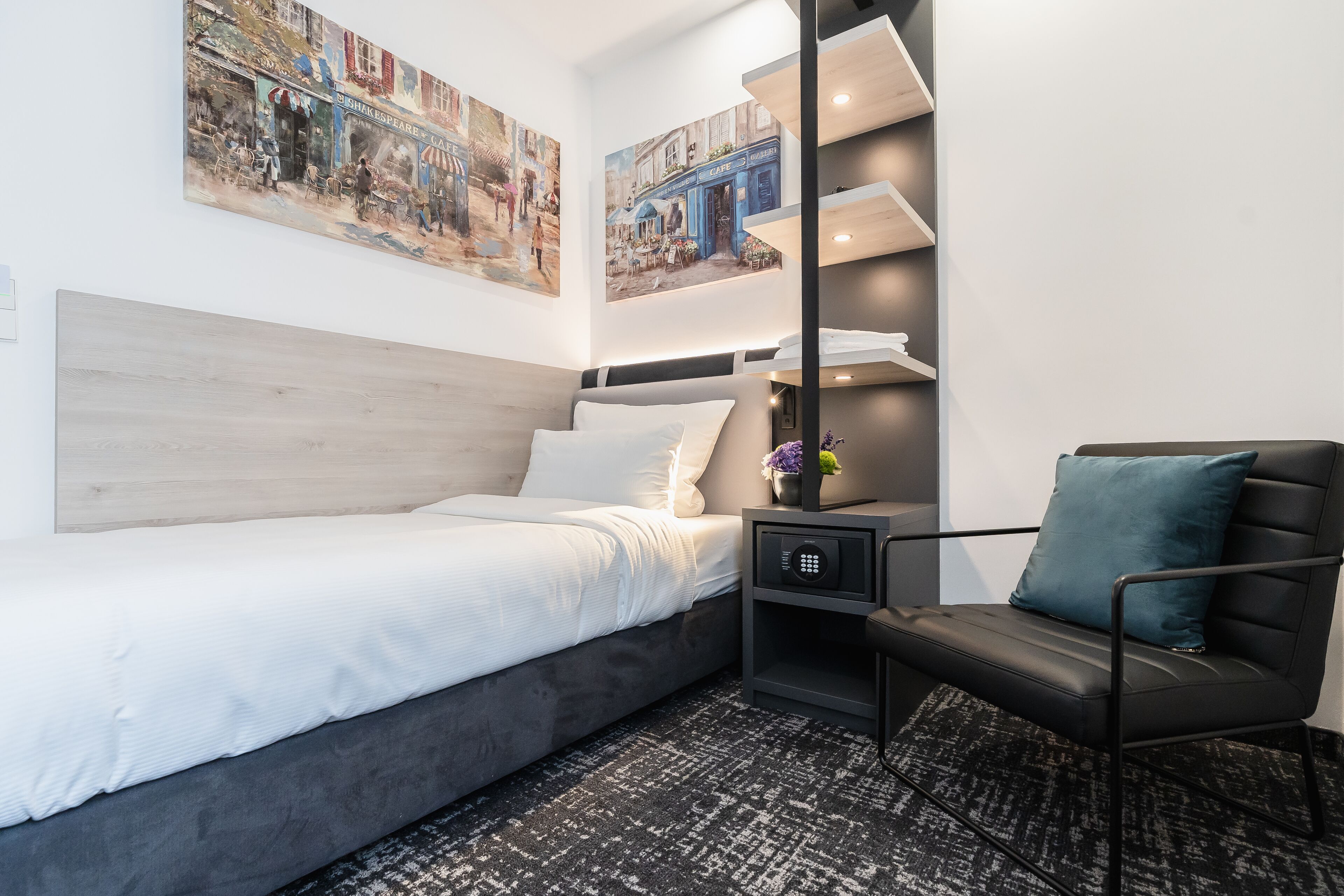 single room, 1 single bed (budget) | 1 bedroom, in-room safe, desk, laptop workspace