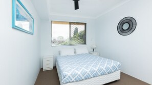 3 bedrooms, iron/ironing board, bed sheets - Braemar 6 - Lakefront! (Forster)