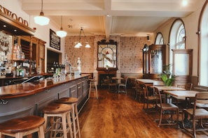 Bar (on property) - The Brownswood (London)