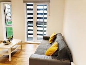 Apartment, 2 Bedrooms | Living area